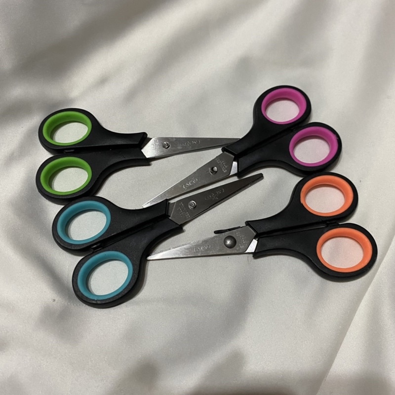 

Gunting Warna Warni