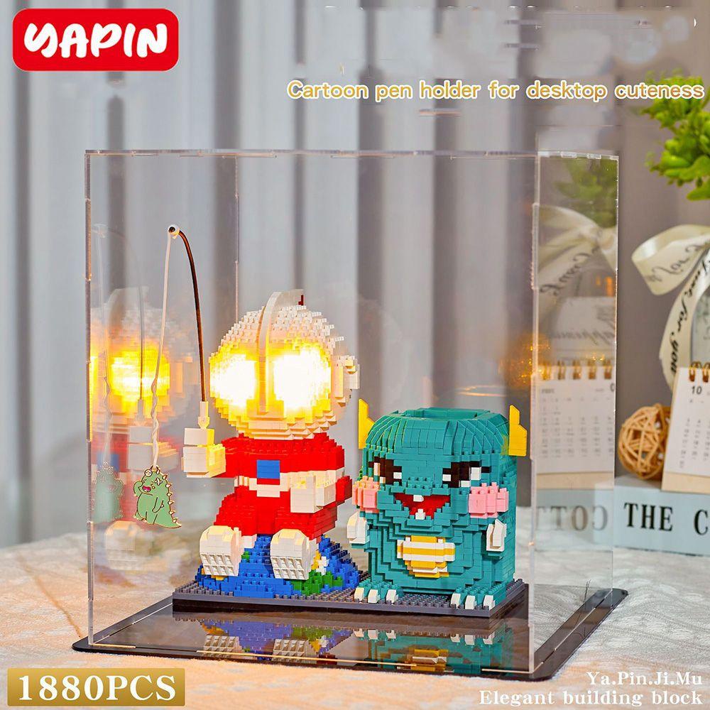 R-FLOWER Tempat Pulpen Kreatif Action Figure Hadiah Anak Astronot Hero Ultraman