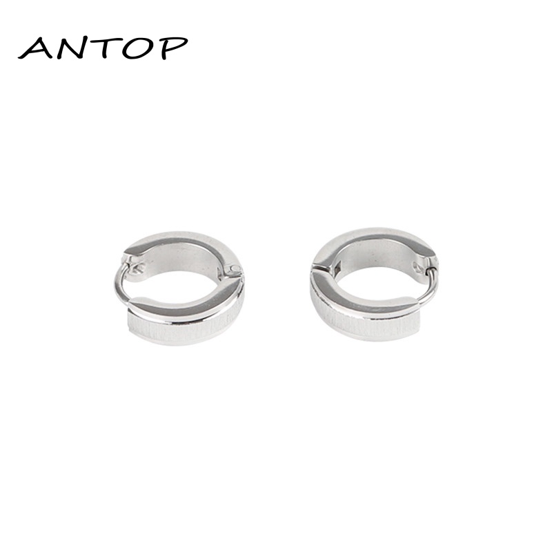 1 Pc Anting Stud Tindik Bahan Stainless Steel Warna Silver Gaya Korea Punk Gothic Untuk Unisex