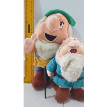 Boneka Kurcaci Disney.