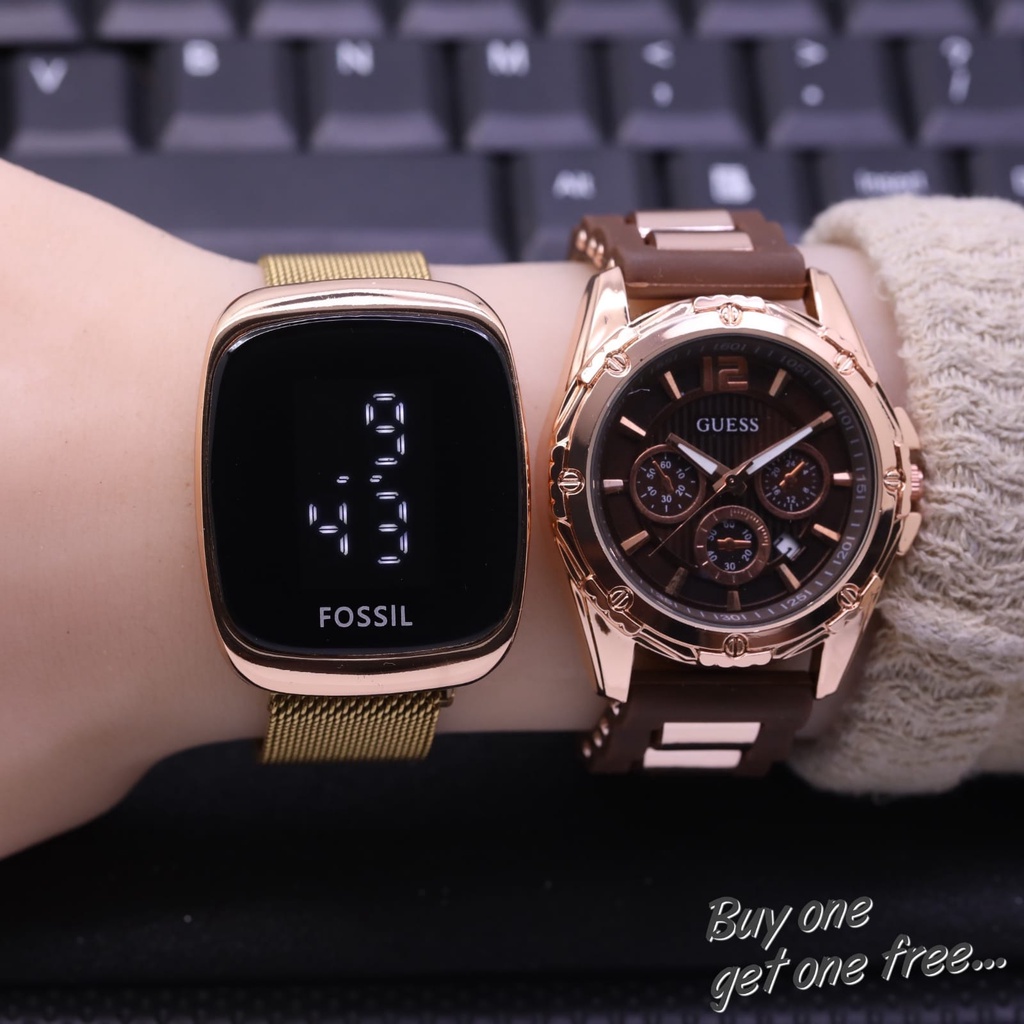 Jam Tangan Wanita Guess Tali Rubber Free Foss Touch Screen Rantai Pasir Magnet Gold Guess Chrono Var
