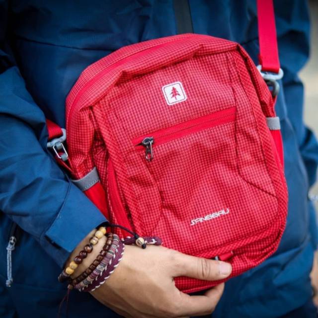 consina sling bag