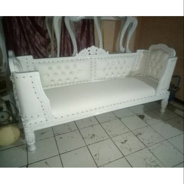 Sofa doyok cat putih duco