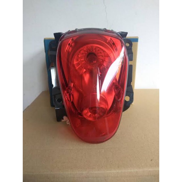 LAMPU BELAKANG ASSY/ TAILIGHT ASSY SCOOPY KARBU KYT 33701KYT940