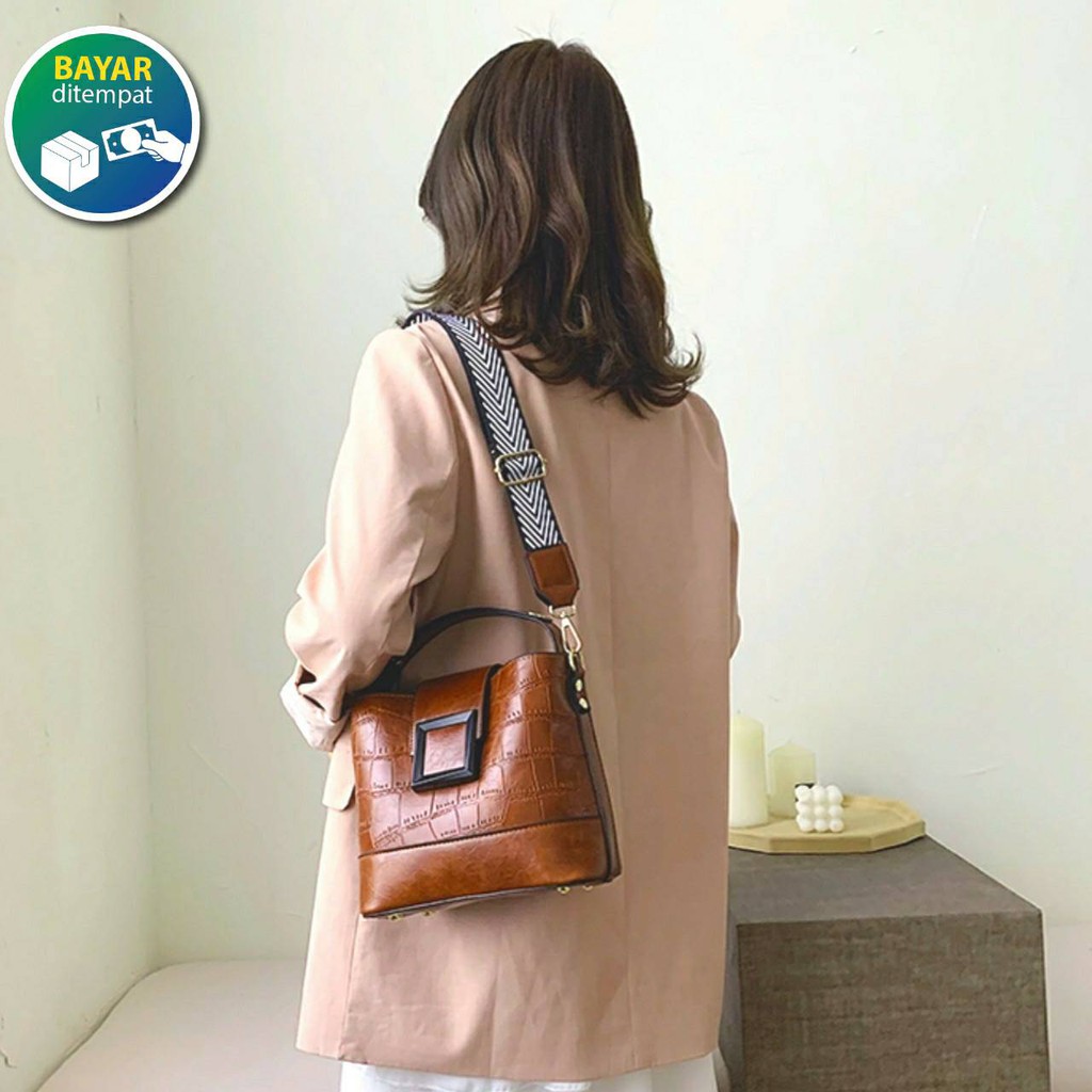 TAS SELEMPANG WANITA SOPHIE MARTIN KECIL MURAH SALLAUN BAG T4152P3 ORI DISKON MEMBER PROMO TERMURAH
