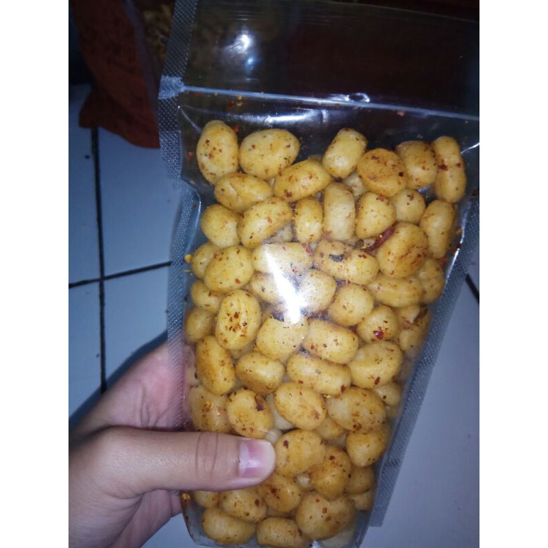 

Cipeng (cimol gepeng)
