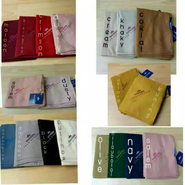 Hijab voal segi empat mandjha ivan gunawan polos