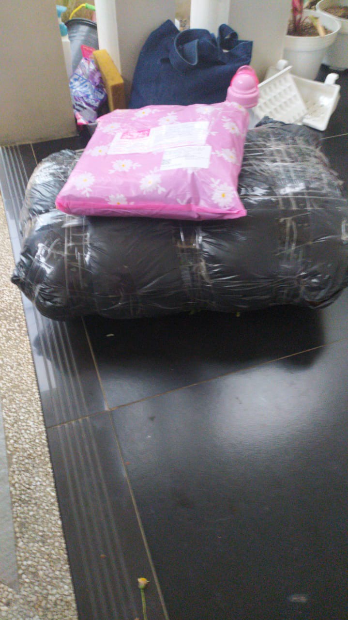 Sarung Bantal Cinta/request Motif