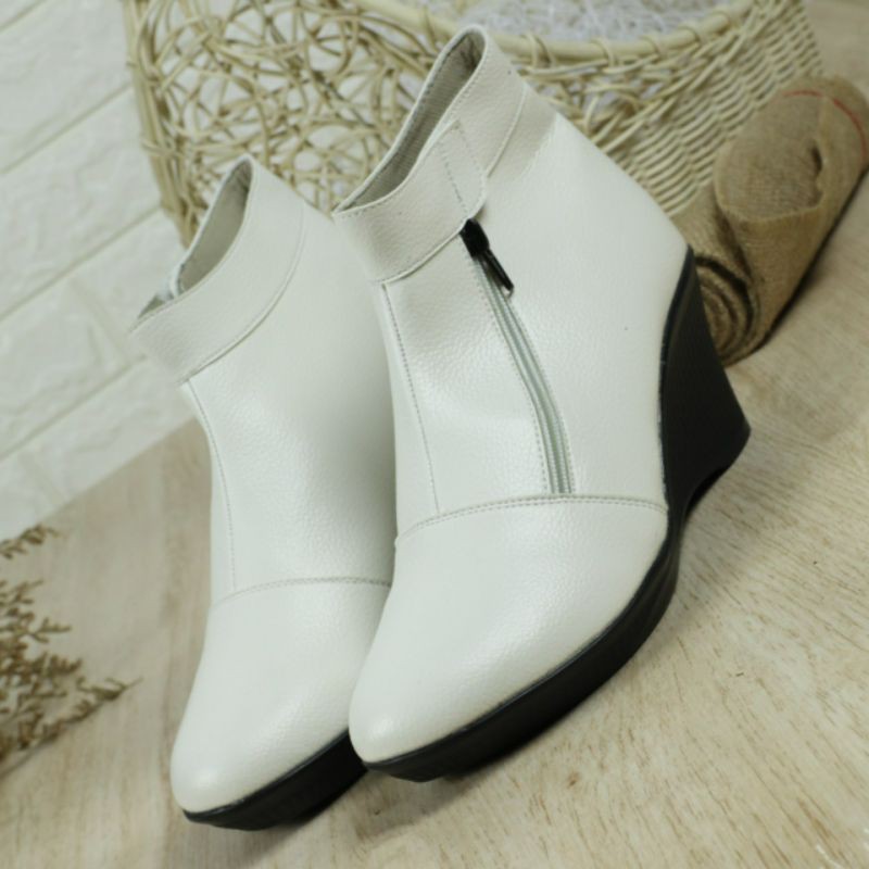 Sepatu Kerja Wanita Boots Wedges Afifah by zetnikshoes Original