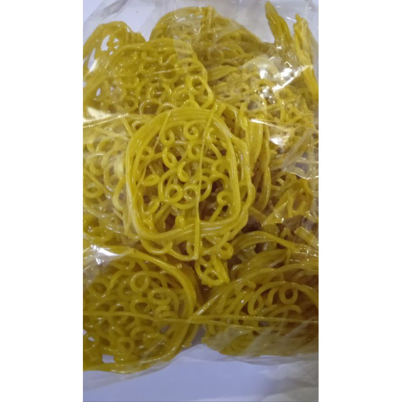 

kerupuk mi 250 gram (mentah)