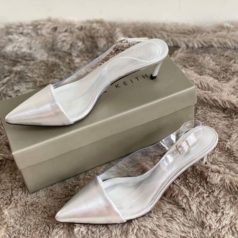 Sepatu Heels Wanita Charles & Keith