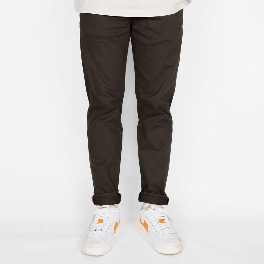 Celana Chino LATOYA Slim Fit Dark Olive Celana Panjang Warna Zaitun Gelap