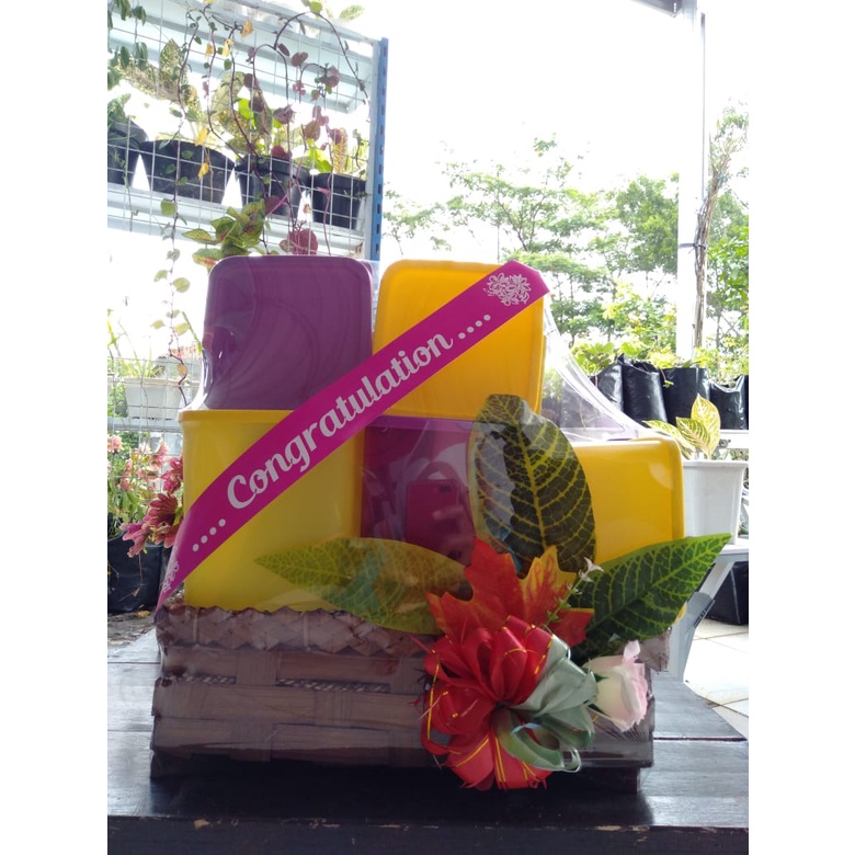 TERLARISparcel lebaran hantaran parcel hantaran pernikahan hampers parcel natal bingkisan lebaran pa