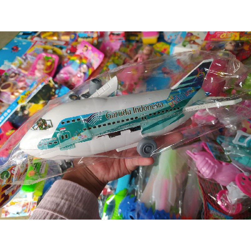 pesawat garuda Indonesia