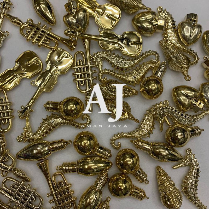 Ornamen Natal / Hiasan Natal / Dekorasi Natal / Gantungan Natal Gitar Terompet Kuda Laut Keong Bell