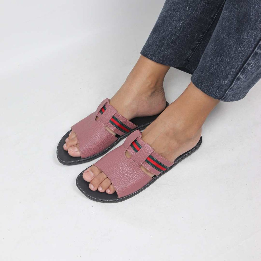 Sandal Papirut Look Up Sandal Wanita Papirut Murah Bisa COD Sandal Kulit Selop PSHDVL - DEVIELA