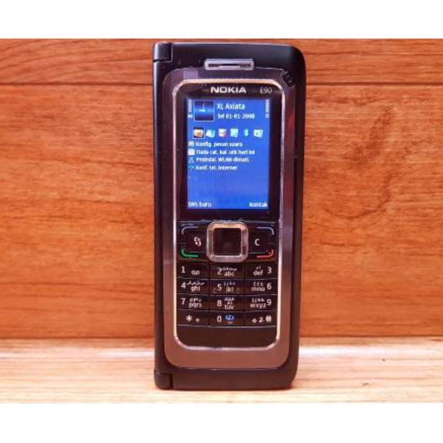 HP Handphone Nokia E90 EGO Communicator Collector Item Original