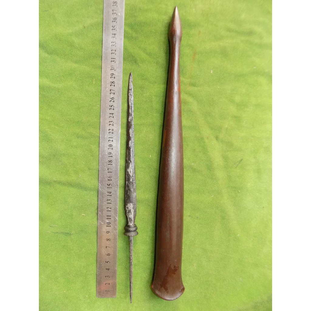 tumbak ron pring pamor pulo tirto era majapahit