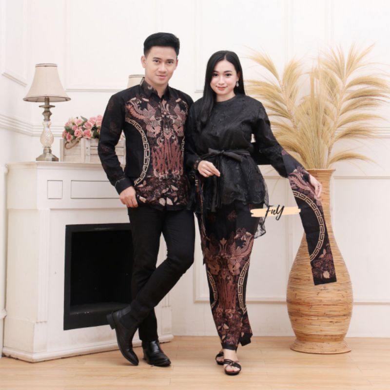 BATIK COUPLE KEBAYA BROKAT COUPLE KEBAYA LAMARAN WISUDA COUPLE BATIK BROKAT KEBAYA BRUKAT COUPLE