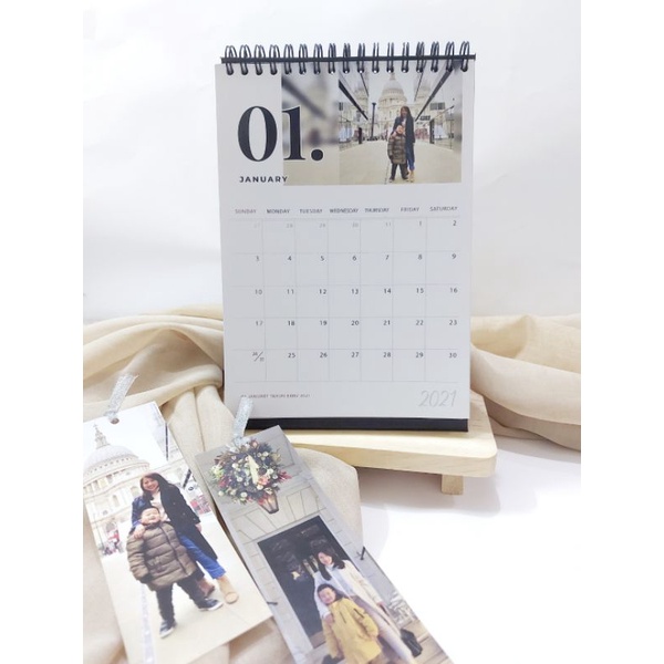 

Custom Kalender Meja Aesthetic Premium