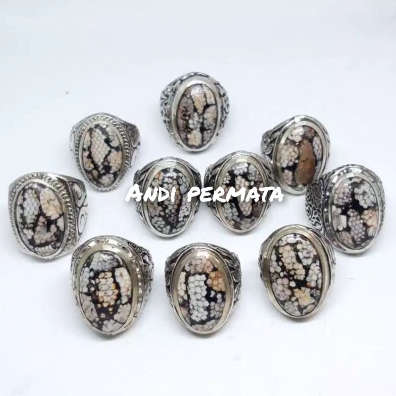 Cincin batu jhipen sisik ular natural batu