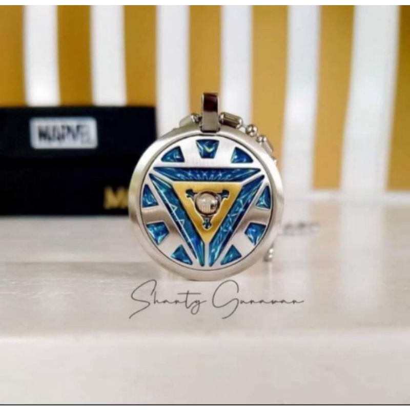 Millionaire Pendant MCI Marvel Edition./ORIGINAL MCI