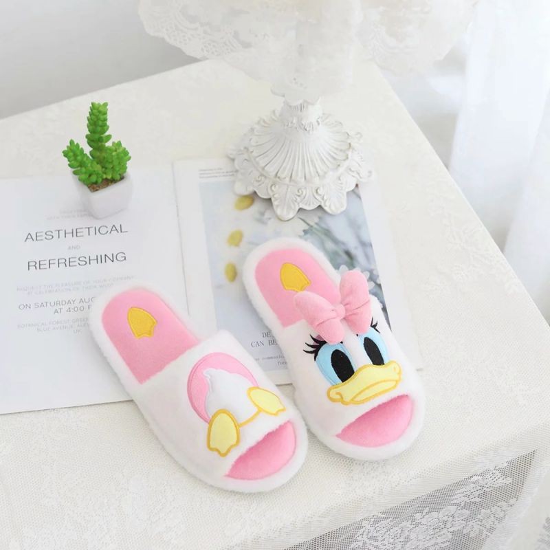 Sandal slippers Donald Gudetama Mickey Alien Pooh Hello Kitty Duffy Sailoor Moon