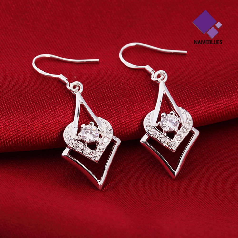 Anting Kait Lapis Silver Bentuk Hati Bahan Zircon Untuk Wanita