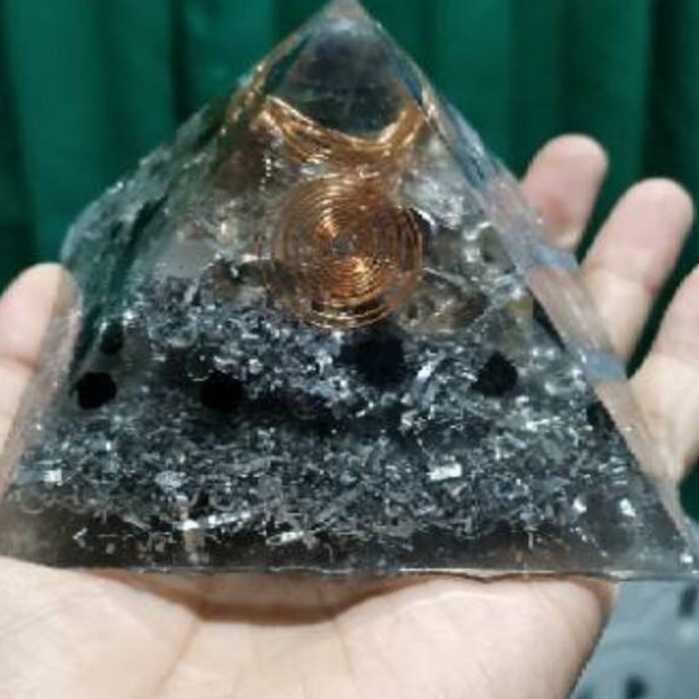 ORGONITE PIRAMIDA DETOX ENERGI