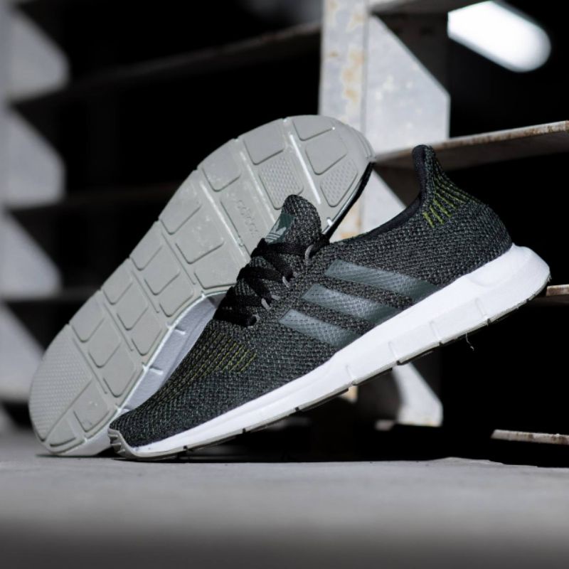 Adidas Swift Run &quot;Dark Green&quot;