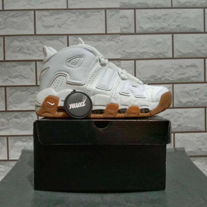 nike air uptempo 33