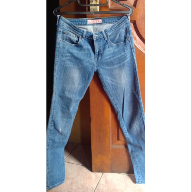 Preloved celana jeans 3 second