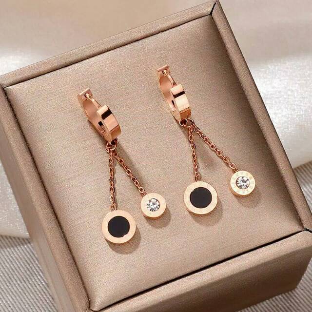 GG JEWELRY Anting Titanium jepit Angka Romawi kapital # AT-156