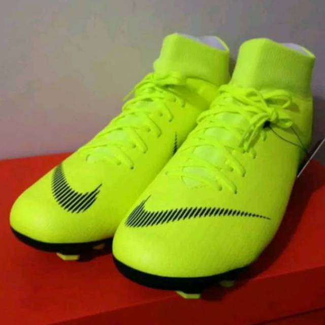 Sepatu Bola Nike Superfly 6 Academy FG