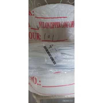 daun resleting roll putih no 3