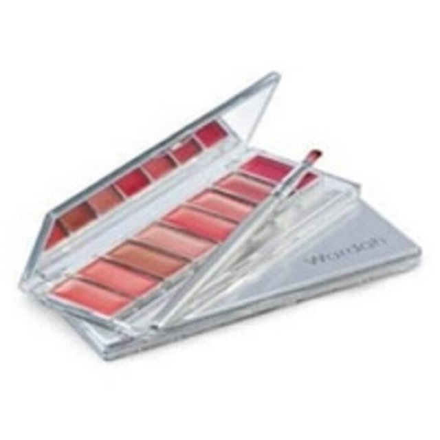 Wardah Lip Palette 8 in 1 paket 8 warna lipstick pallette