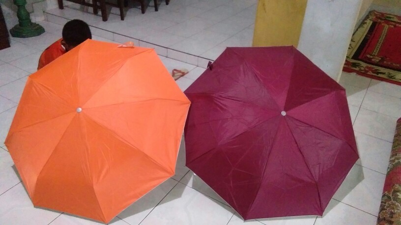 Payung Lipat 3 Polos Lapis Silver Murah (bisa Untuk Promosi) Lpm