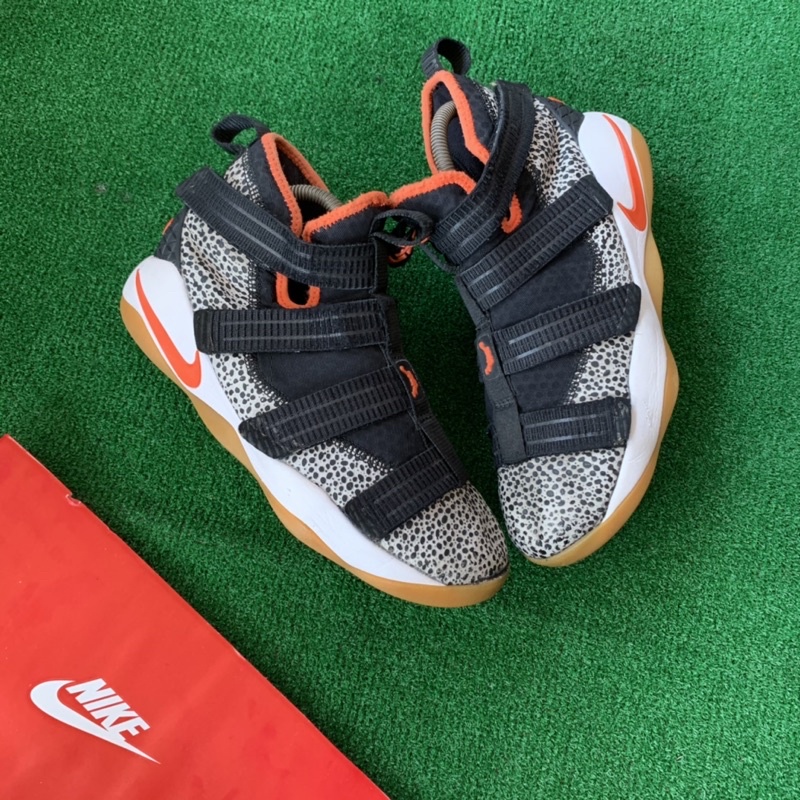 NIKE LEBRON ZOOM SOLDIER 11 SAFARI (ORIGINAL SECONDBRAND) size 40