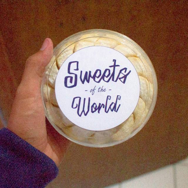 

Premium Putri Salju Sweets Of The World 327gr