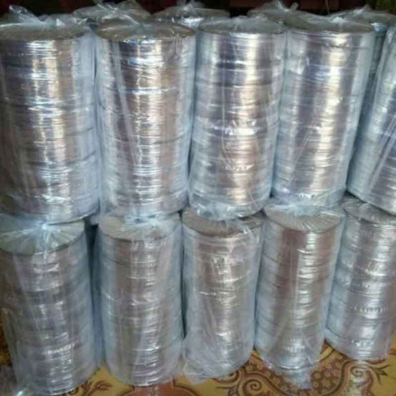 Tali Perak atau Tali Sawah Pengusir Burung Pipit