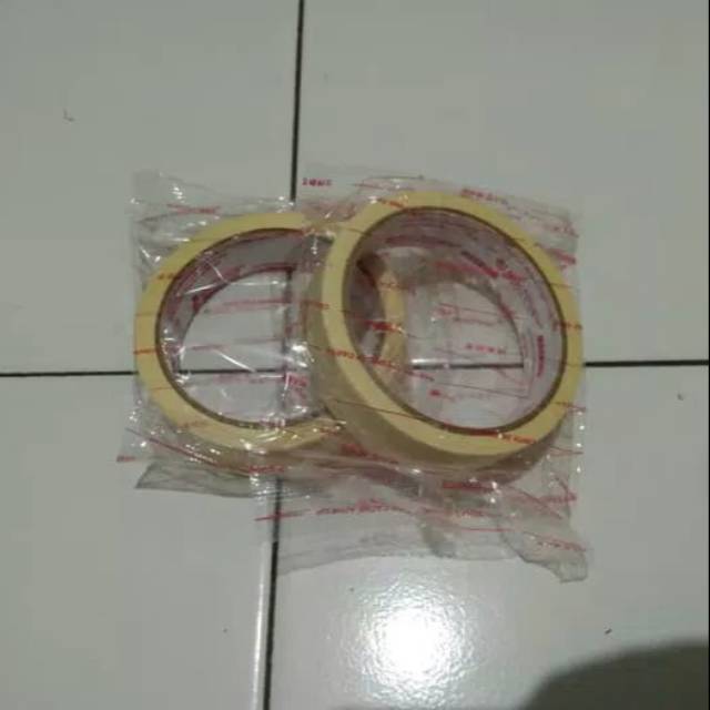 

Lakban kertas goldtape 24mmx20yard