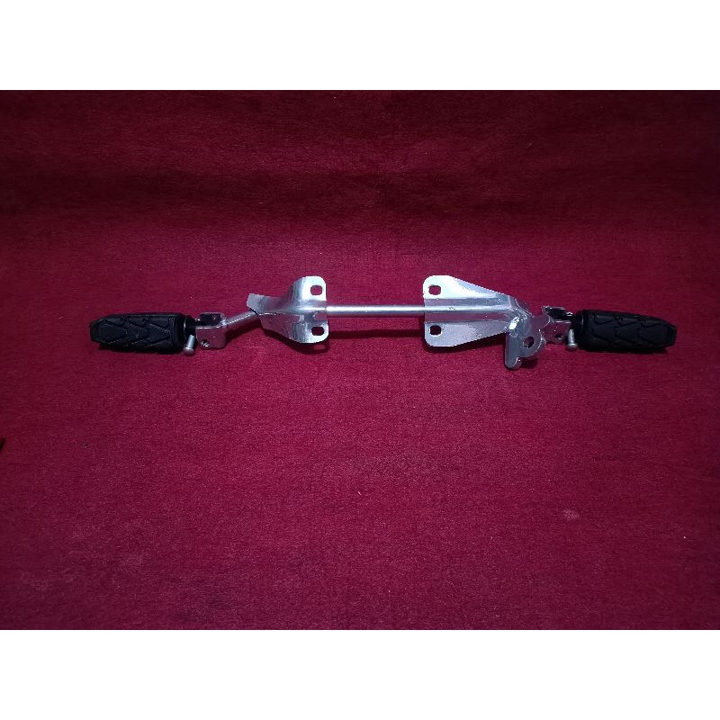 BOSTEP FOSTEP FOOSTEP MP MONO MEGAPRO MONO CROME SET KARET PIJAKAN PNP CB GL MEGAPRO