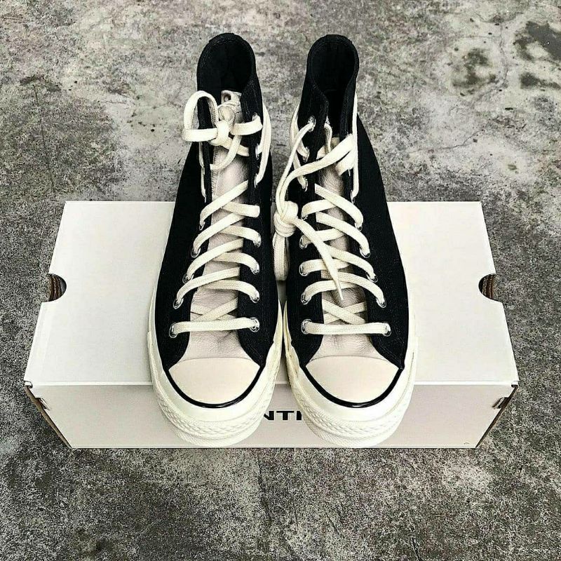 CONVERSE x FEAR OF GOD : ESSENTIALS Chuck 70 Hi Black