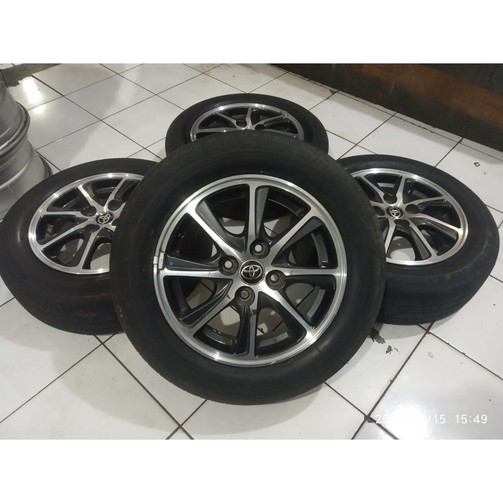 velg mobil bekas original toyota calya ring 14x5 warna grey polis plus ban 175 65 r14