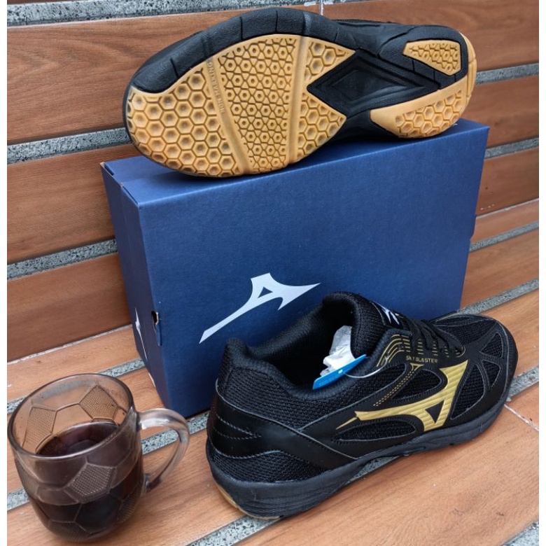 Sepatu Pria , Sepatu Badminton Mizuno , Sepatu Bulutangkis Mizuno , Sepatu Badminton Sol karet, Sepa