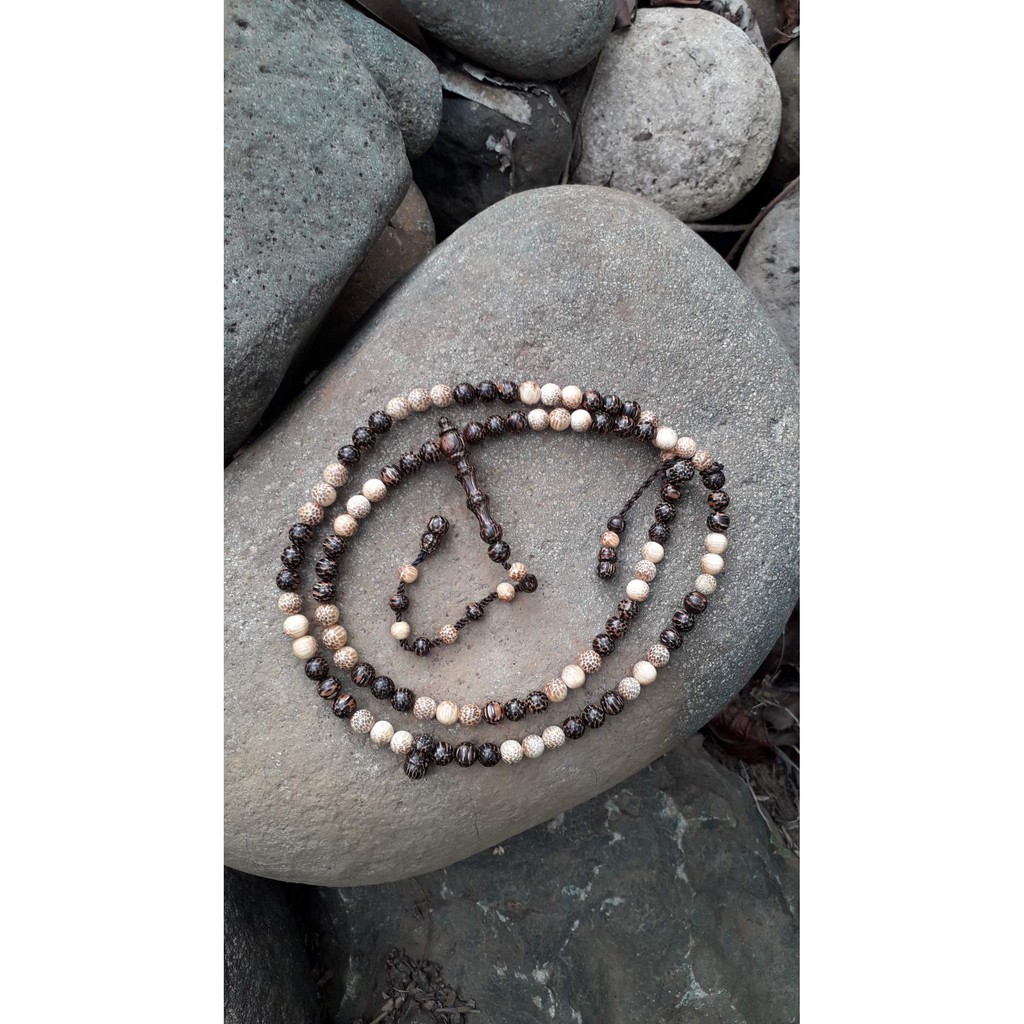 tasbih kayu liwung hitam dan liwung macan putih size 08MM