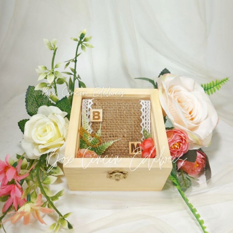 WOOD BOX/ RING BOX/ KOTAK CINCIN