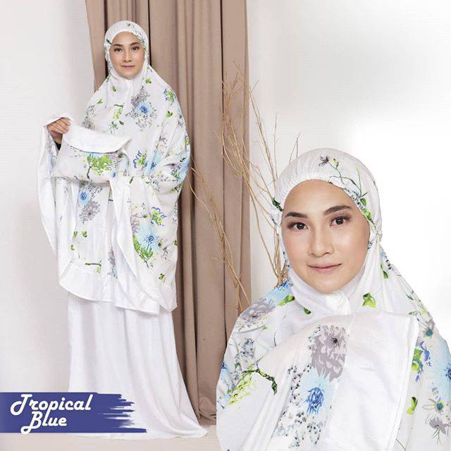 Mukena Bali Sakura white series atas motif