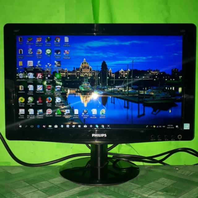 LED Monitor Komputer Philips 16inch wide 166V3L