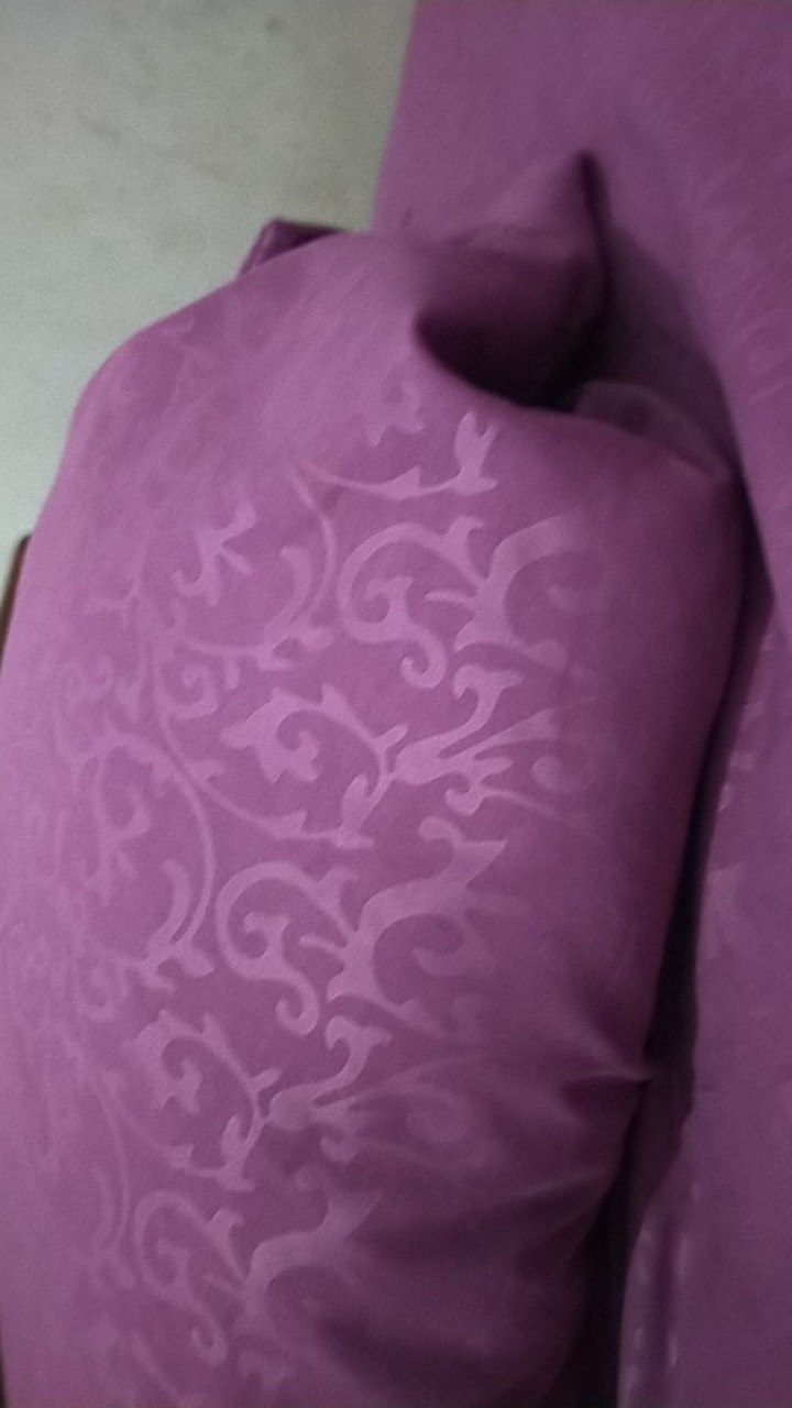 Sprei Vallery Quincy Embos Uk 160x200 B2 T.30 Cm Serat Aloe Vera